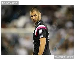 官方：38岁瓦尔迪自由身加盟意甲克雷莫纳，签约1年